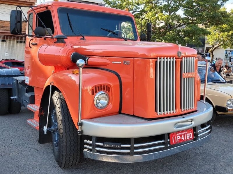 SCANIA 110